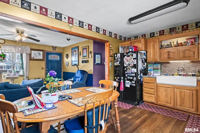 2409 Sutherland Road, Springfield, IL 62702