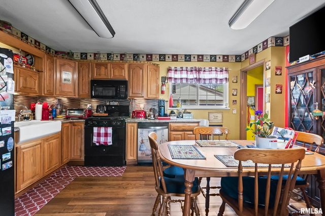 2409 Sutherland Road, Springfield, IL 62702