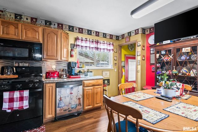 2409 Sutherland Road, Springfield, IL 62702