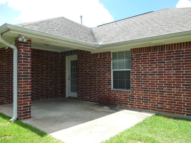 935 Crystal Dove, College Station, TX 77845