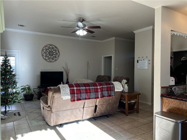 935 Crystal Dove, College Station, TX 77845