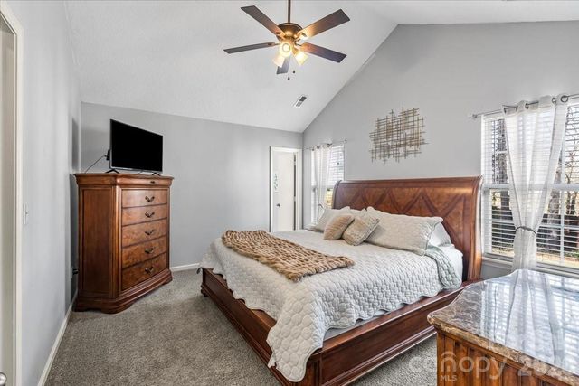 8636 Warwick Crest Lane, Charlotte, NC 28215