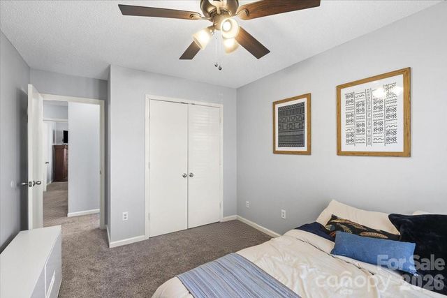 8636 Warwick Crest Lane, Charlotte, NC 28215