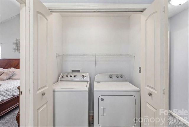 8636 Warwick Crest Lane, Charlotte, NC 28215