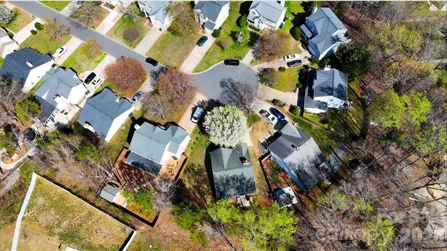 8636 Warwick Crest Lane, Charlotte, NC 28215