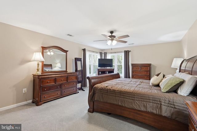 17241 PICKWICK DR, Purcellville, VA 20132
