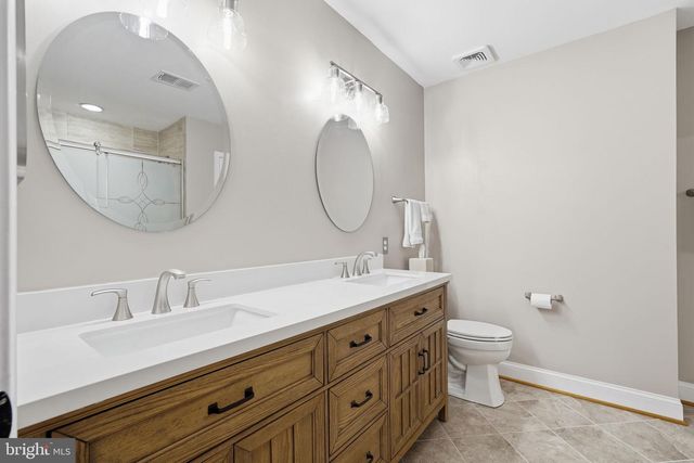 17241 PICKWICK DR, Purcellville, VA 20132