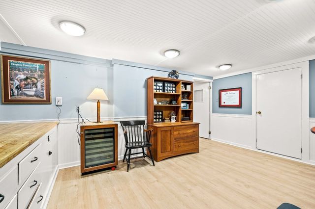 50 Holt Rd, Andover, MA 01810