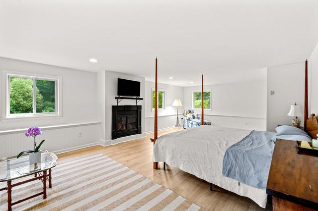 50 Holt Rd, Andover, MA 01810