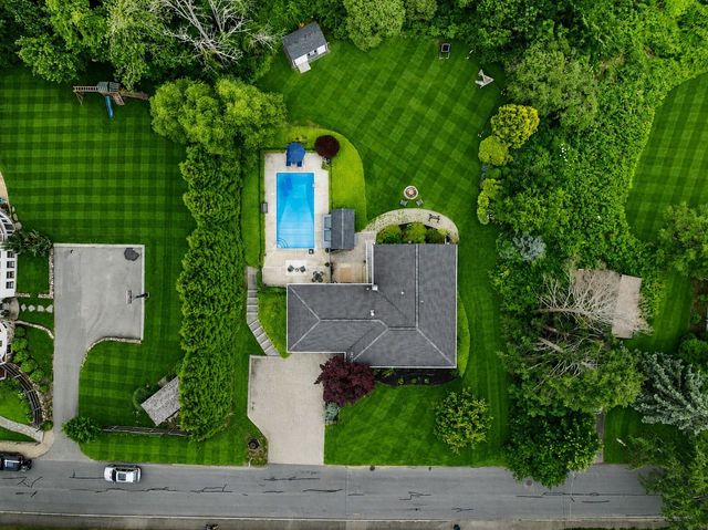 50 Holt Rd, Andover, MA 01810