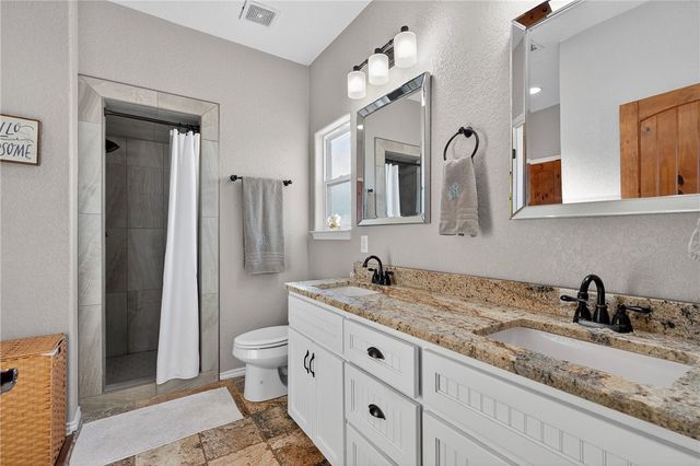 20401 County Road 1740, Mathis, TX 78368