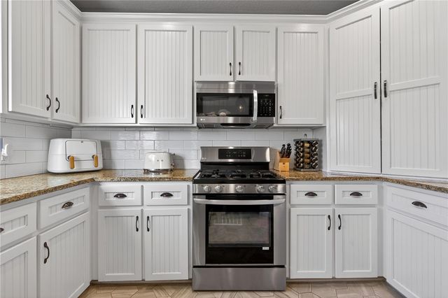 20401 County Road 1740, Mathis, TX 78368