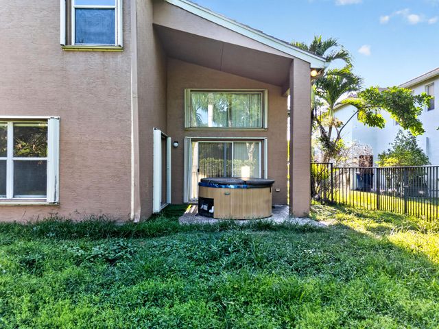 610 Peppergrass Run, Royal Palm Beach, FL 33411