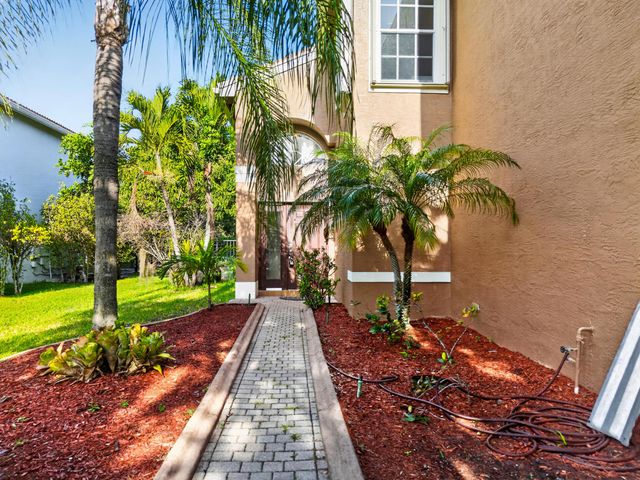 610 Peppergrass Run, Royal Palm Beach, FL 33411