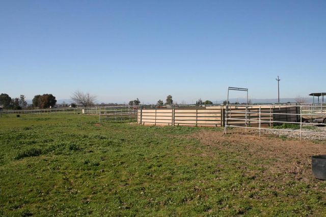 Santa Ana H, Hollister, CA 95023