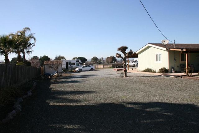 Santa Ana H, Hollister, CA 95023