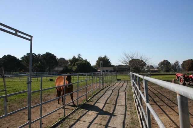 Santa Ana H, Hollister, CA 95023