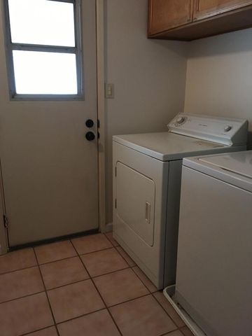 Santa Ana H, Hollister, CA 95023