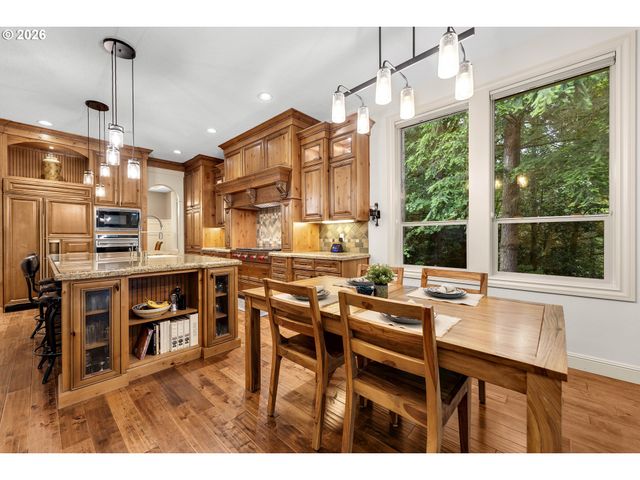 3412 Nw LACAMAS Ln, Camas, WA 98607