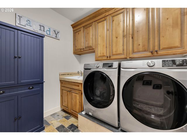 3412 Nw LACAMAS Ln, Camas, WA 98607