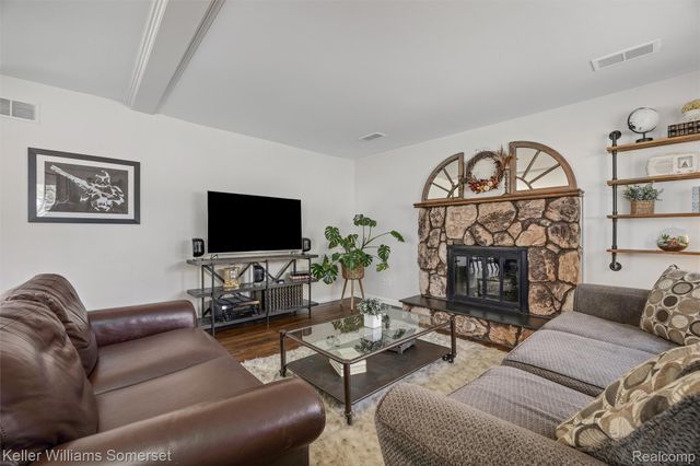 5550 Mary Sue Street, Independence Charter Township, MI 48346