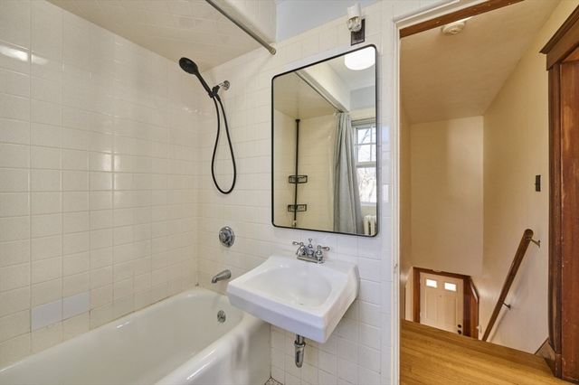 197 Governors Ave, Medford, MA 02155