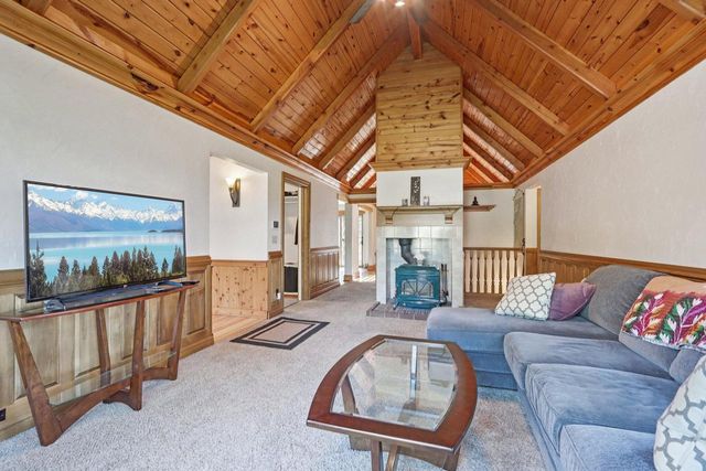 W354N5854 Lisbon ROAD, Oconomowoc, WI 53066