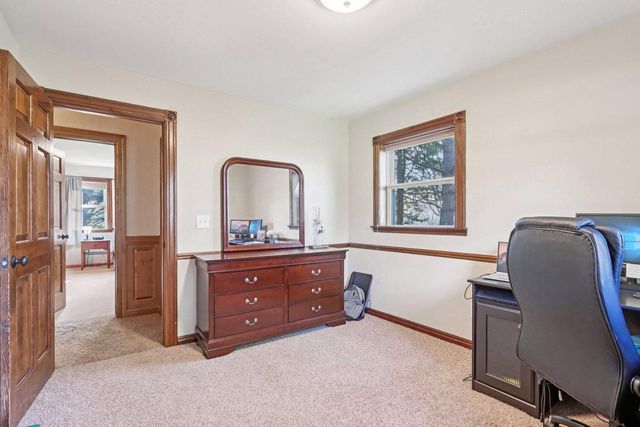 W354N5854 Lisbon ROAD, Oconomowoc, WI 53066