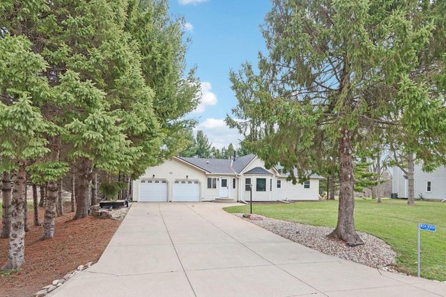 W354N5854 Lisbon ROAD, Oconomowoc, WI 53066
