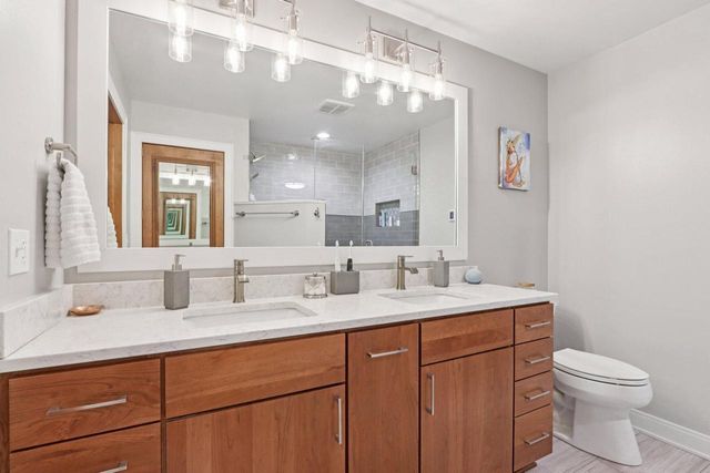 W354N5854 Lisbon ROAD, Oconomowoc, WI 53066