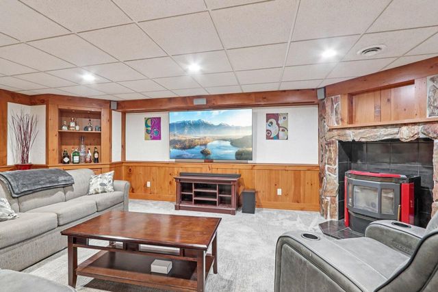 W354N5854 Lisbon ROAD, Oconomowoc, WI 53066