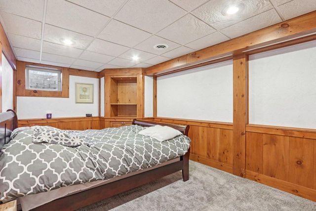 W354N5854 Lisbon ROAD, Oconomowoc, WI 53066