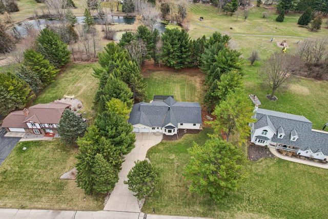 W354N5854 Lisbon ROAD, Oconomowoc, WI 53066