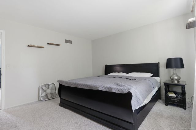45471 Ronnen Drive, Macomb Twp, MI 48044