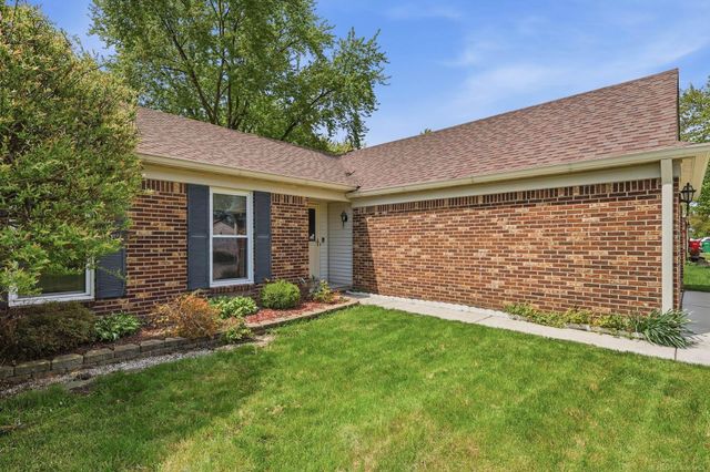 45471 Ronnen Drive, Macomb Twp, MI 48044
