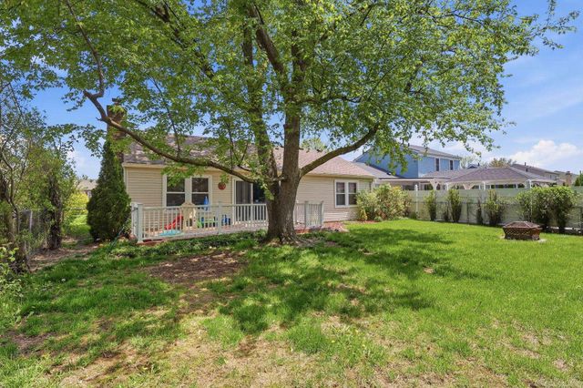 45471 Ronnen Drive, Macomb Twp, MI 48044