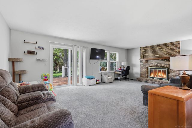 45471 Ronnen Drive, Macomb Twp, MI 48044