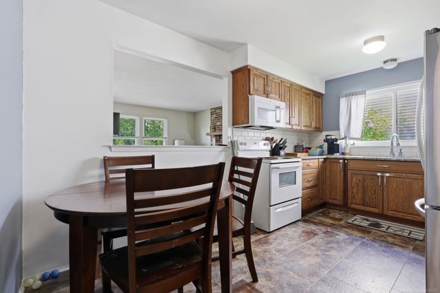 45471 Ronnen Drive, Macomb Twp, MI 48044