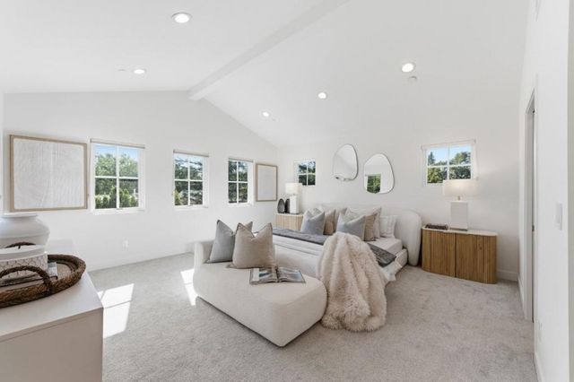 330 Grand Street, Redwood City, CA 94062