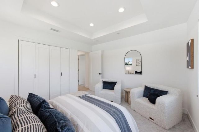 330 Grand Street, Redwood City, CA 94062