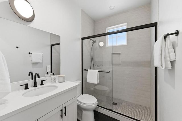 330 Grand Street, Redwood City, CA 94062