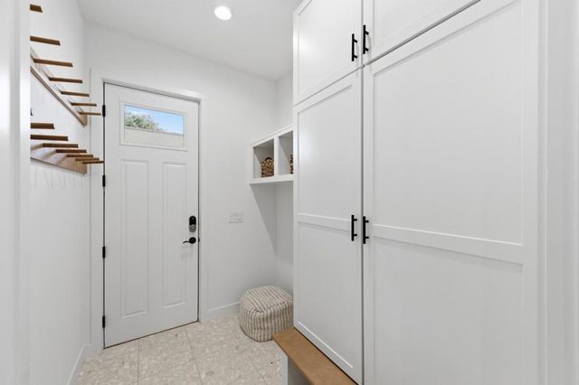 330 Grand Street, Redwood City, CA 94062