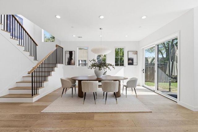 330 Grand Street, Redwood City, CA 94062