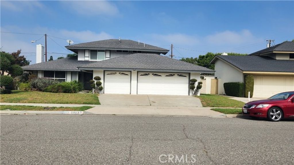 8803 Hummingbird Avenue, Fountain Valley, CA 92708