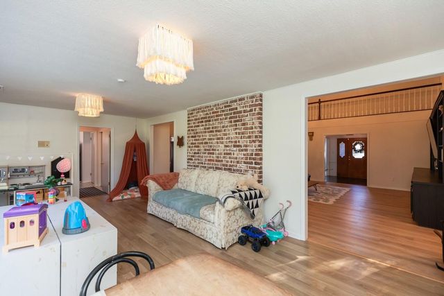 1210 Nottingham Lane, Beaumont, TX 77706