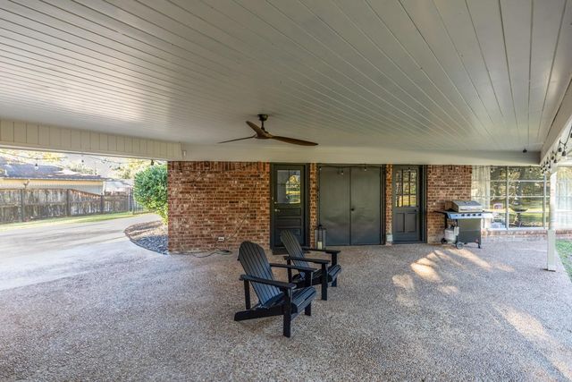 1210 Nottingham Lane, Beaumont, TX 77706