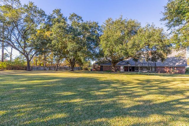 1210 Nottingham Lane, Beaumont, TX 77706