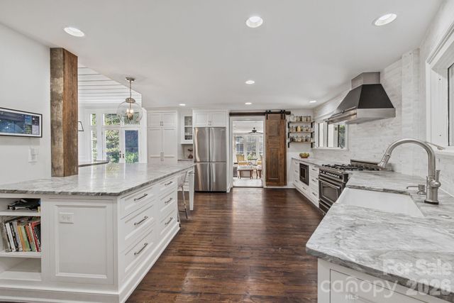 10915 Beatties Ford Road, Huntersville, NC 28078