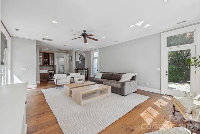 10915 Beatties Ford Road, Huntersville, NC 28078