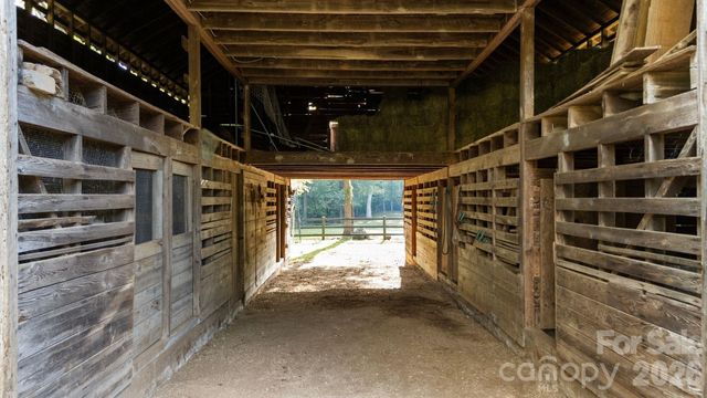 10915 Beatties Ford Road, Huntersville, NC 28078